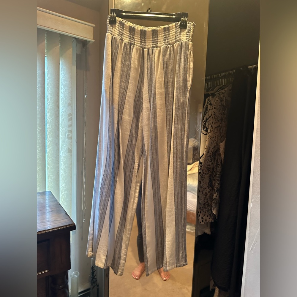 It’s a beautiful pair of flare pants.